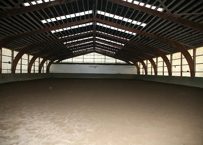 Hostellerie Herock אורחן 3*