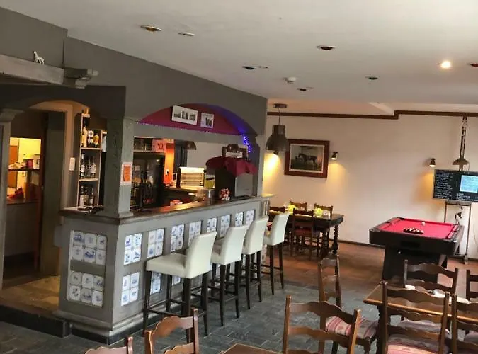 Hostellerie Herock אורחן 3*